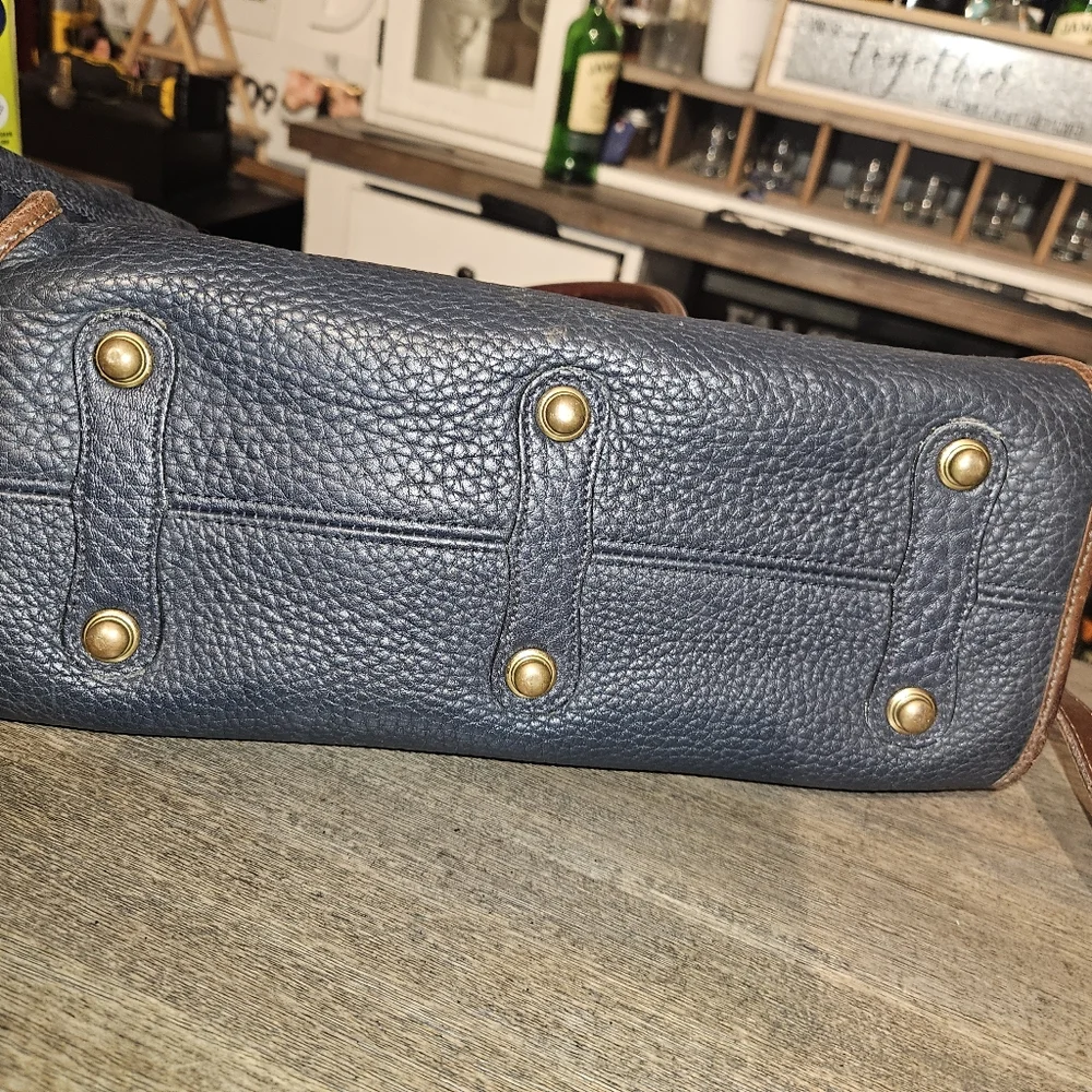 Dooney and Bourke Vintage All Weather Pebbled Leather Satchel Handbag Navy Blue - Picture 4 of 11